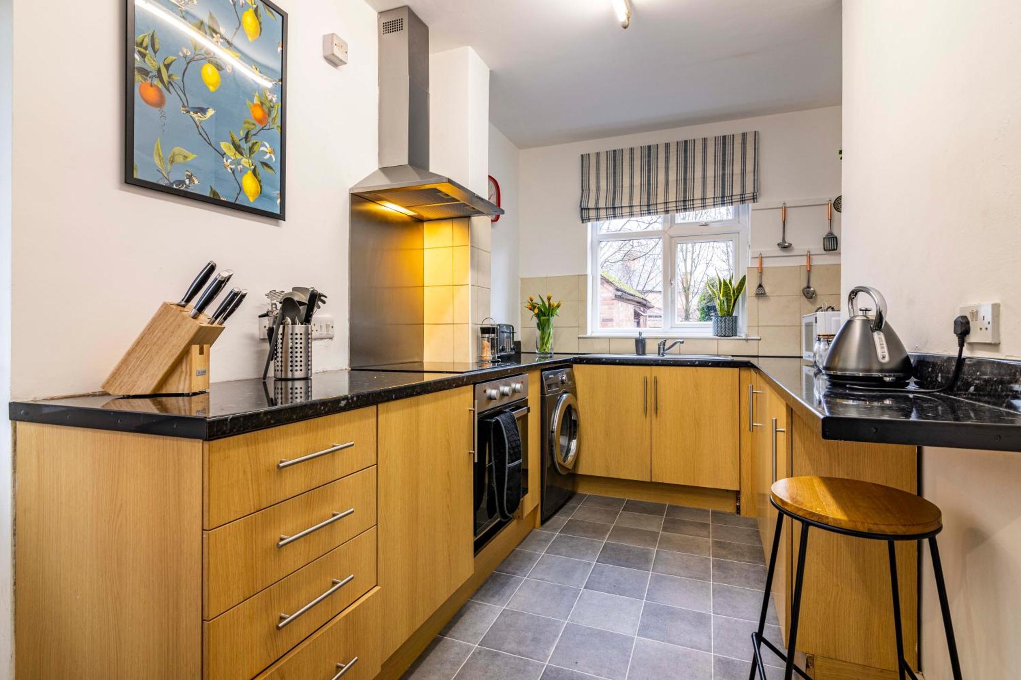 Lovely 4Bdr Home- Off Street Parking Sleeps 7 Nottingham Exterior foto