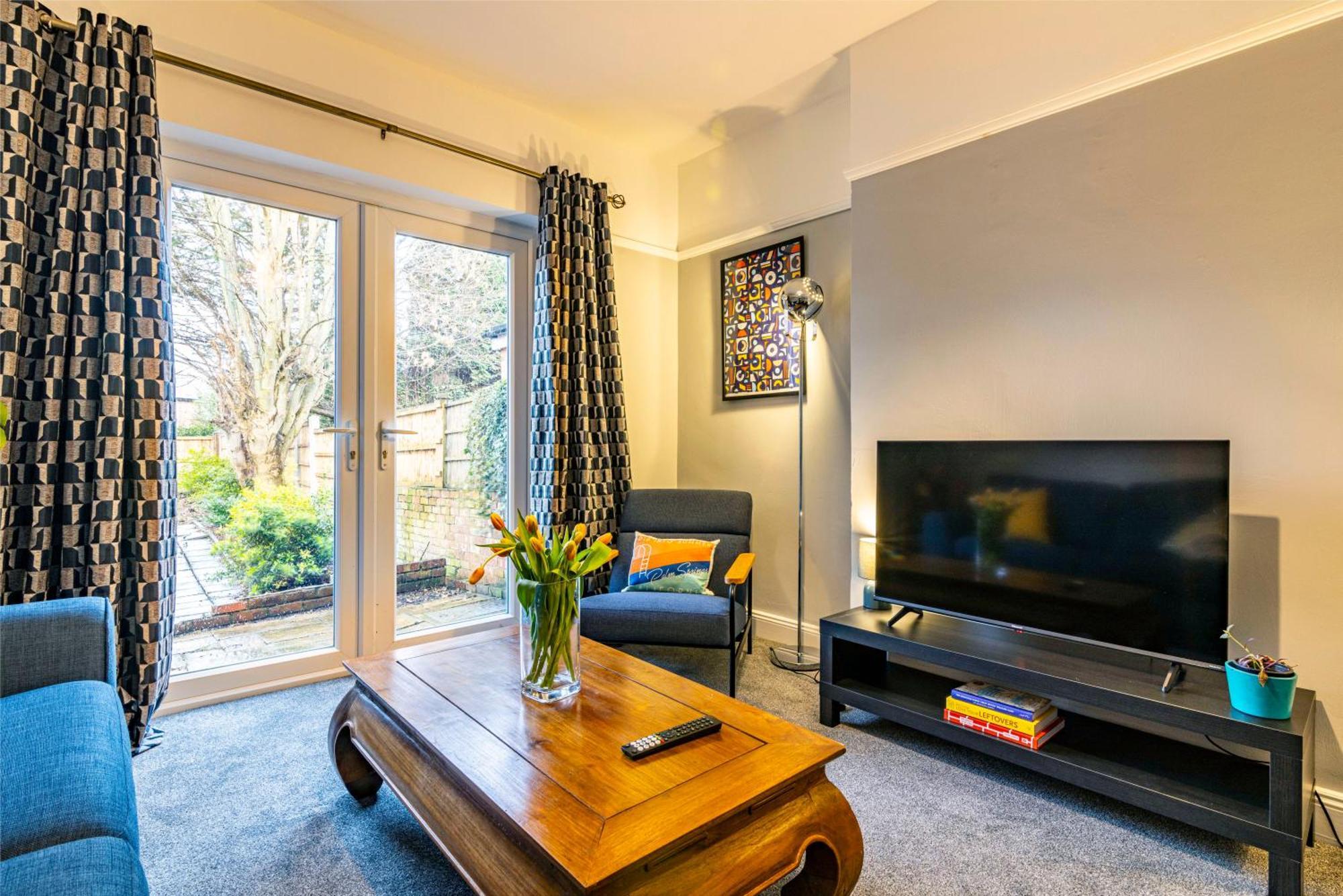 Lovely 4Bdr Home- Off Street Parking Sleeps 7 Nottingham Exterior foto