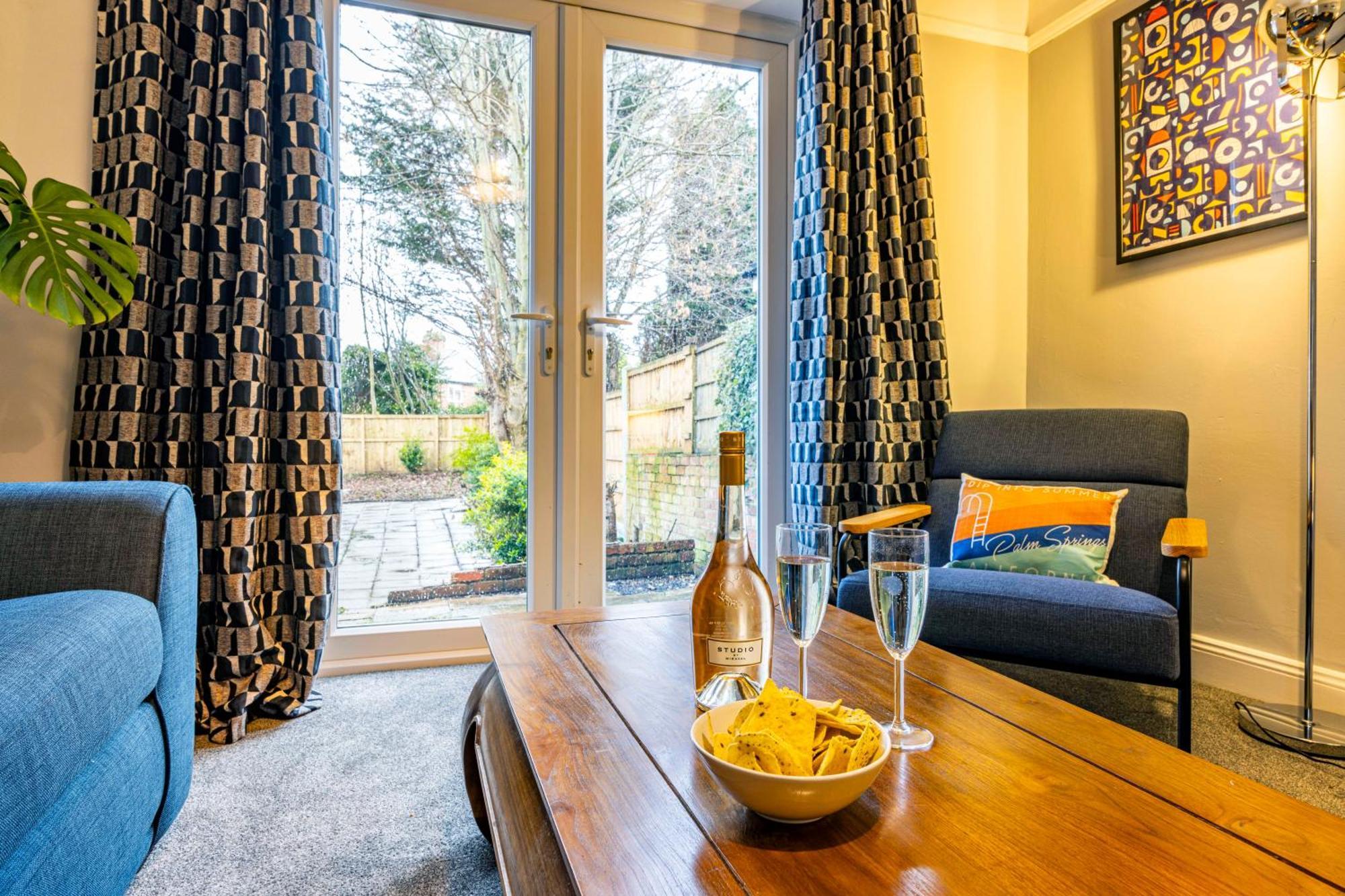 Lovely 4Bdr Home- Off Street Parking Sleeps 7 Nottingham Exterior foto